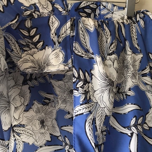 NWT! Lovers + Friends “life’s a beach” blue floral - Picture 8 of 8